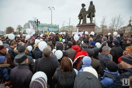 На антивоенный пикет в Екатеринбурге пришел даже мэр