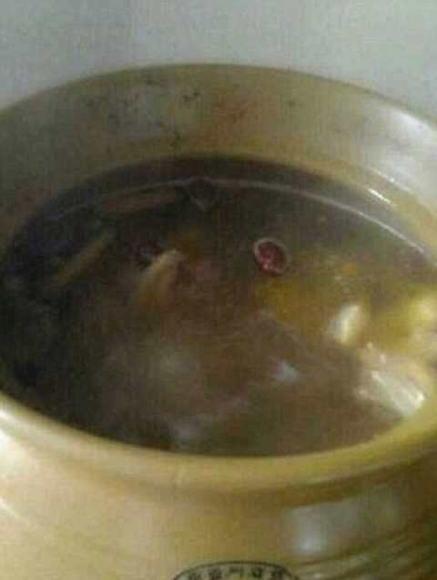 Китаянка выложила в сеть фото-рецепт приготовления супа из кошки