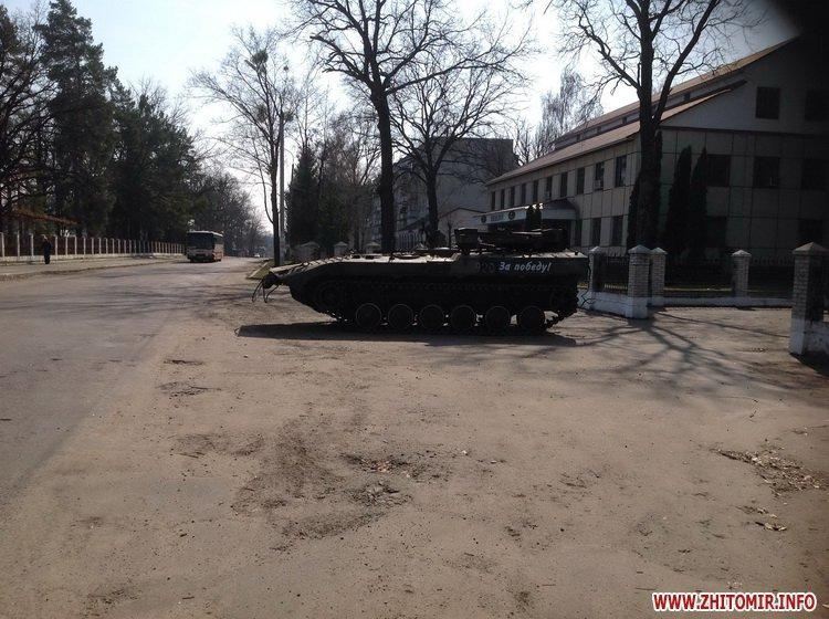 На Житомирщині регіонал зібрався піти танками на Автомайданівці
