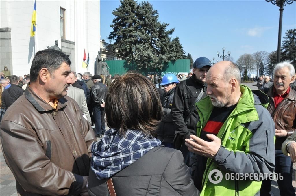 Митинг "Правого сектора" возле Верховной Рады