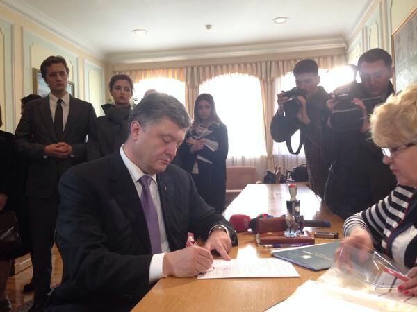 ЦВК зареєструвала Тимошенко і Порошенко кандидатами в президенти