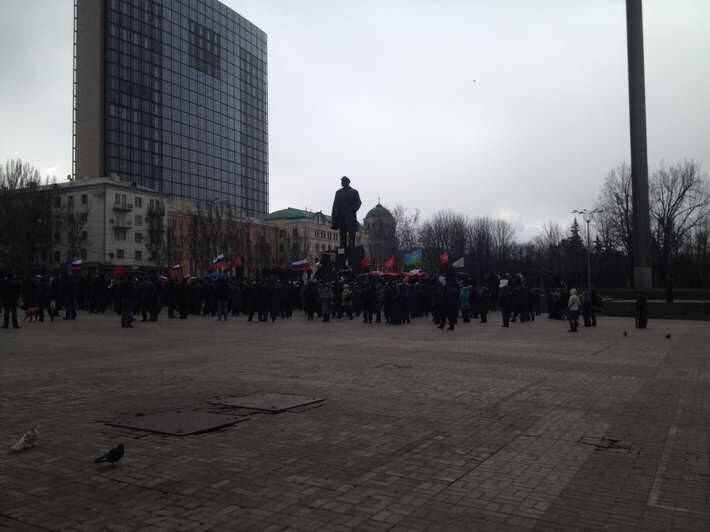 Донецкие сепаратисты на митинге звали Януковича