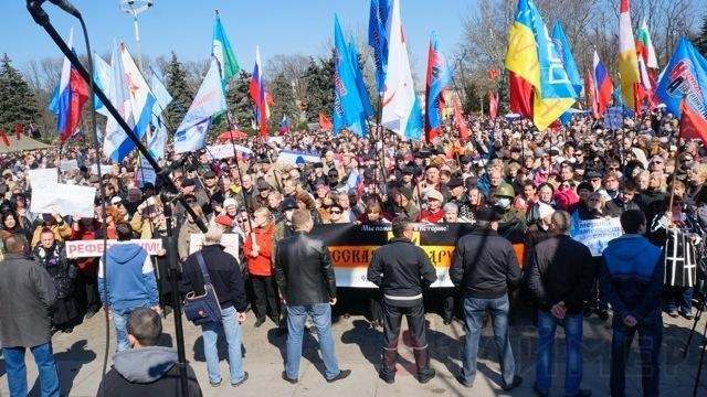В Одесі запобігли побоїще між сепаратистами і евромайдановцамі