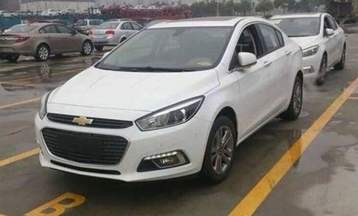 В сеть попали фото нового Chevrolet Cruze