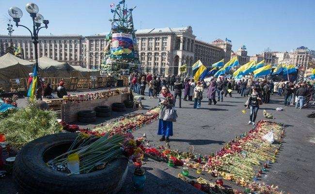 Украина почтила память героев Небесной Сотни