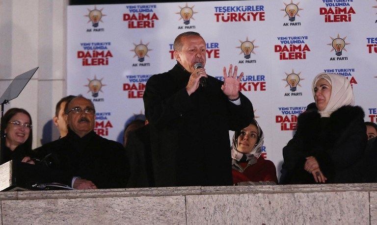 Турки тріумфують: на виборах перемогла партія Ердогана