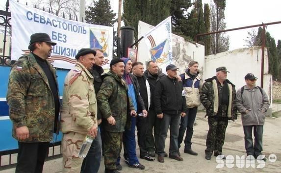 В Севастополе заблокировали штаб ВМСУ и Стрелецкую бухту