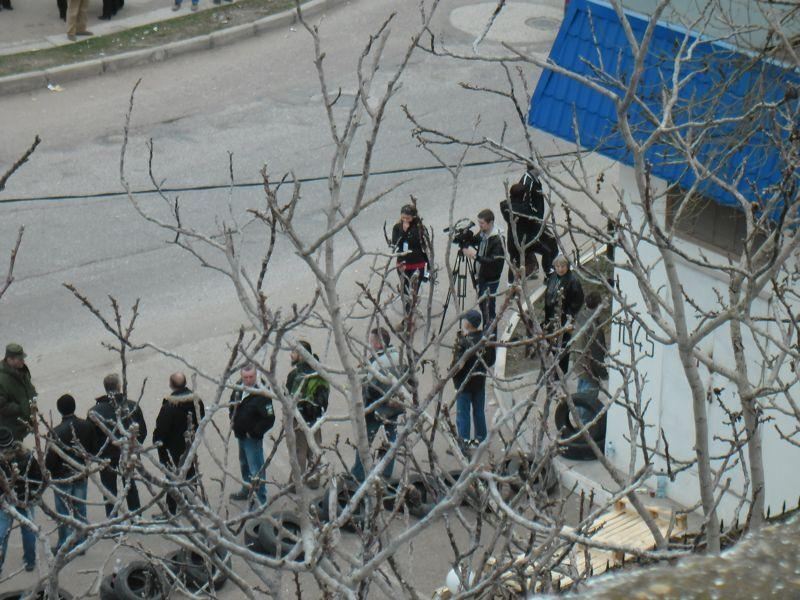В Севастополе заблокировали штаб ВМСУ и Стрелецкую бухту
