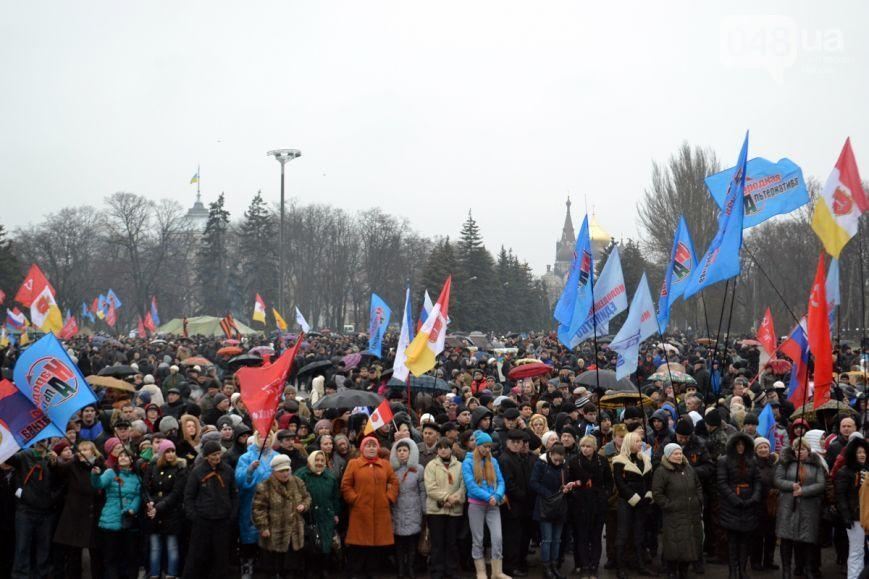 Жителі російських міст зібрали багатотисячні мітинги на підтримку українців