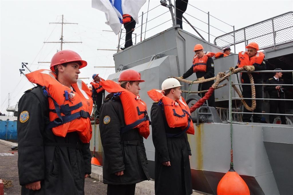 Экипаж "Сагайдачного" пообещал сделать все для мира в Украине