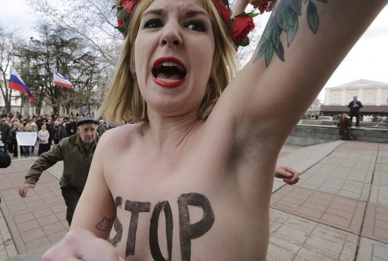 У Сімферополі побили і викрали учасниць FEMEN