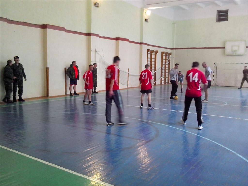 В Севастополе в заблокированном штабе ВМСУ устроили спортивные соревнования