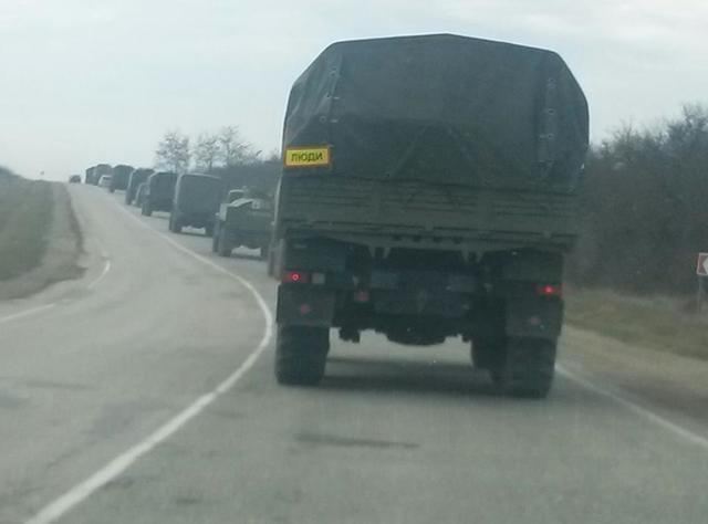 Колона з 70 військових автомобілів увійшла в Сімферополь
