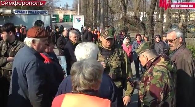 В Симферополе забастовку троллейбусников разогнали вежливые "зеленые человечки"