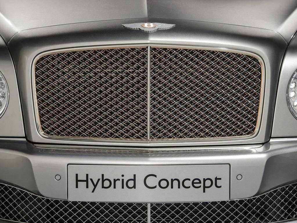 Bentley показали свой первый роскошный гибридный автомобиль