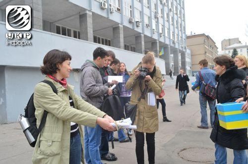 Студенти із західної України написали листи підтримки донеччанам