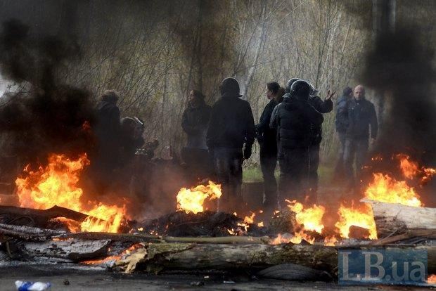 У Слов'янську горять блок-пости сепаратистів