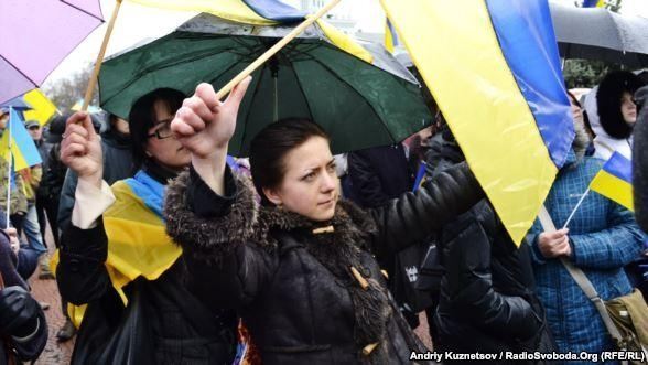 В Луганске на митинге за единство Украины объявили о создании самообороны