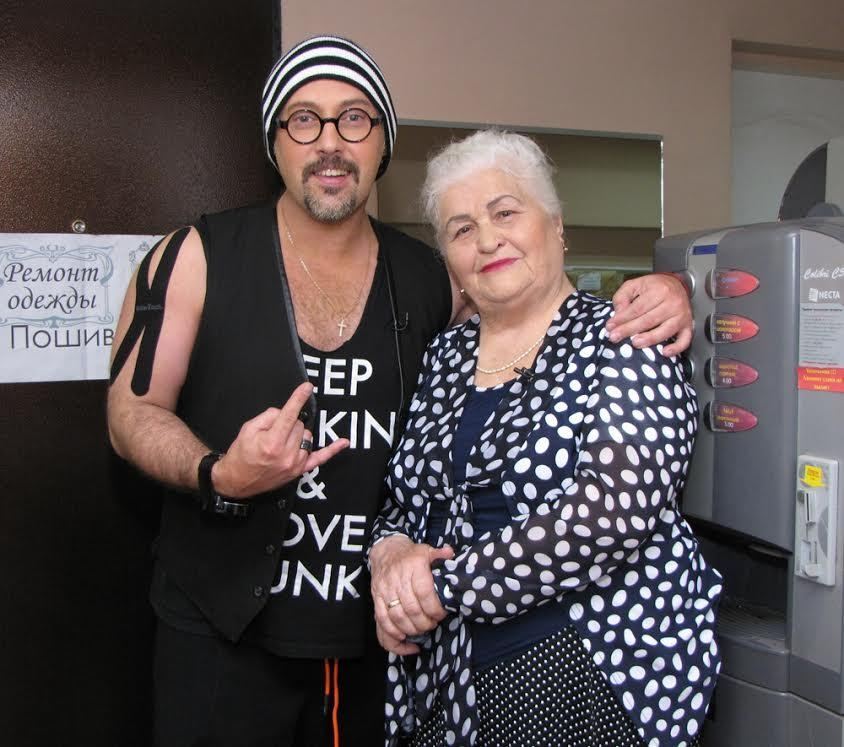 Дима Коляденко подарил Ирине Билык песню