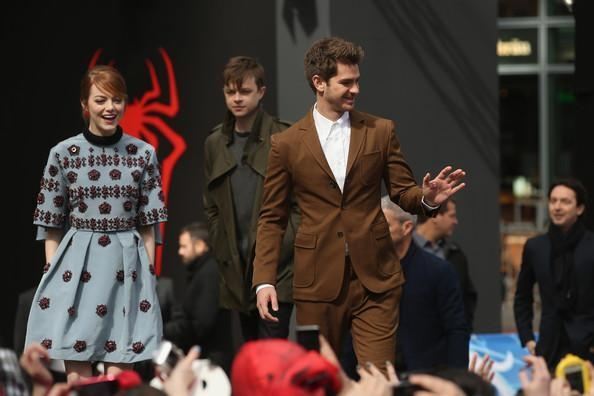 "Новый Человек-паук 2" продолжает шагать по планете