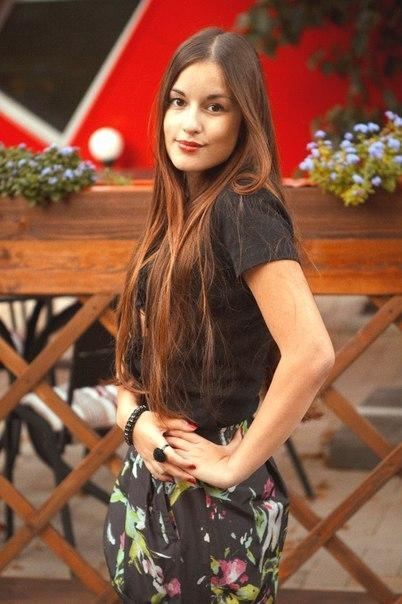 Дочка екс-губернатора Донецької області стала писати про суїцид