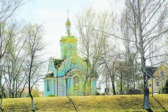 Владения Порошенко: за 5-метровым забором стоит своя церковь и особняк а-ля Белый дом 