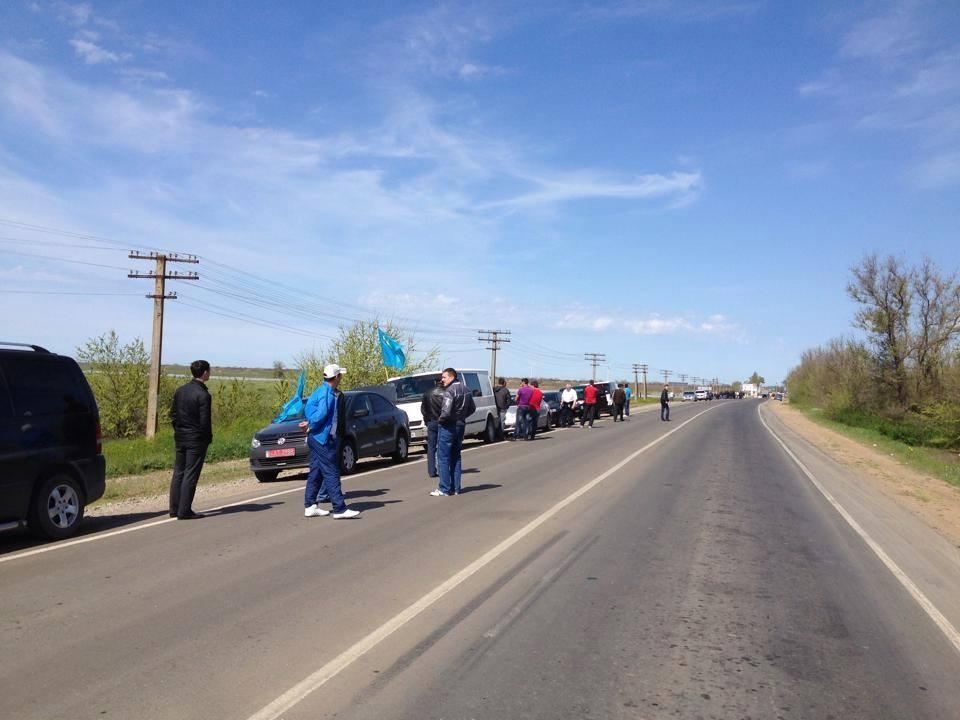 Лідерів кримських татар не пускали до Криму