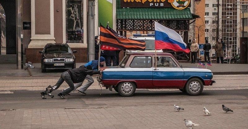 Заглухлий "Запорожець" донецьких сепаратистів став хітом фотожаб