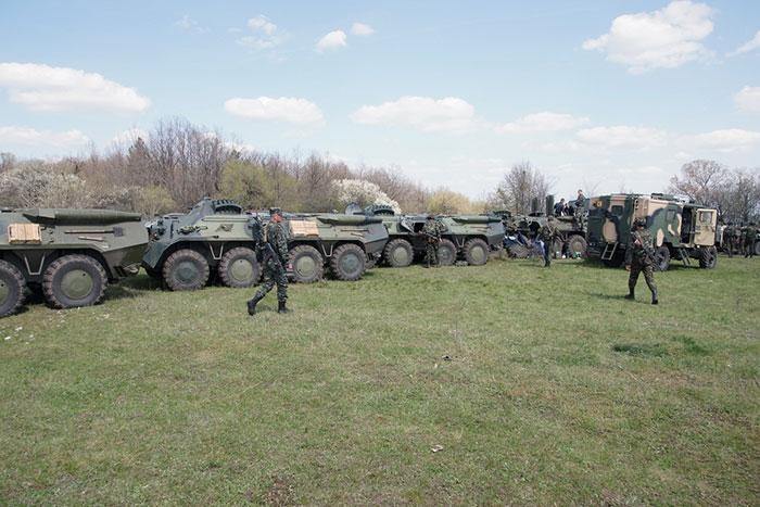 На Харьковщине десантники прикрывают блокпост со стороны Славянска
