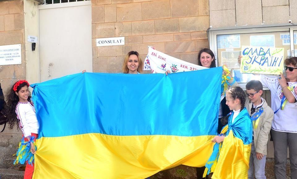 В Марокко под российским посольством провели акцию в поддержку Украины 