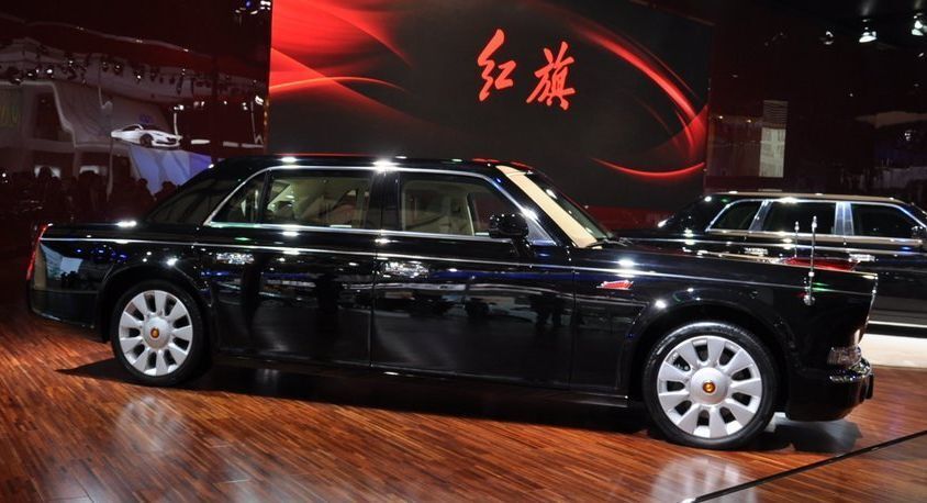 Китайцы показали лимузин стоимостью почти $1 млн