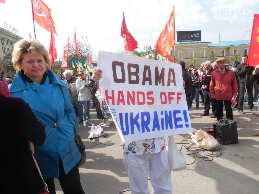  У Харкові патріоти і сепаратисти мітингують біля стін ОДА