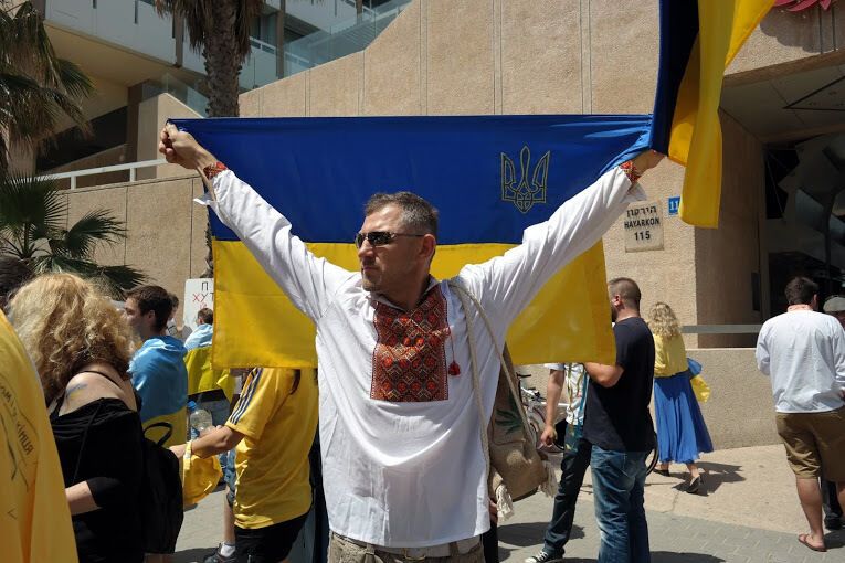 Израильтяне пикетировали посольство РФ в знак солидарности с Украиной