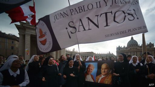 В Ватикане в воскресенье канонизируют сразу двух Пап