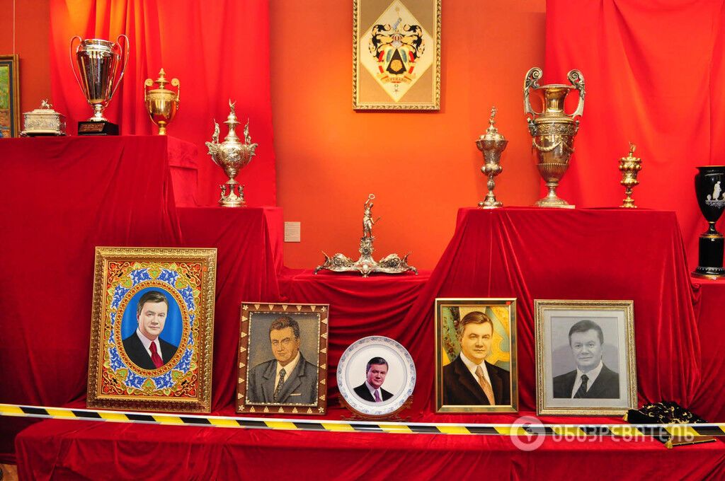 Сокровища Януковича выставили в музее: на выставку стоят очереди