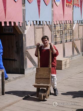 У Стародавньому Києві пройшов кінно-трюкової фестиваль: призові місця розібрали кияни