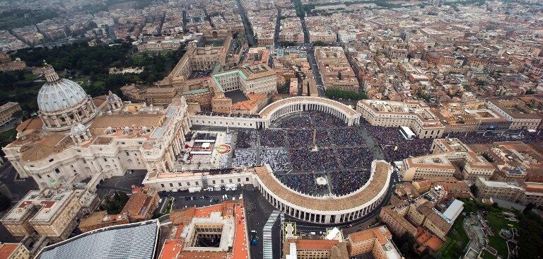Канонизация Пап Римских в Ватикане