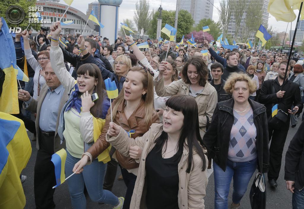 Побоїще в Донецьку: Проукраїнське хода закінчилося конфліктом