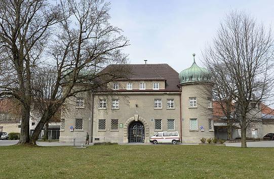 Экс-президента "Баварии" Хенесса отправили в тюрьму, где сидел Гитлер