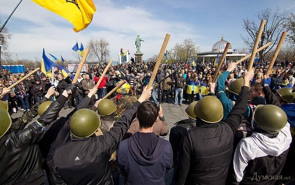 В Одессе евромайдановцы едва не подрались между собой