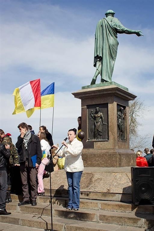 В Одессе евромайдановцы едва не подрались между собой