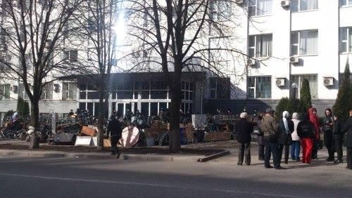Донецькі сепаратисти захопили будівлю СБУ