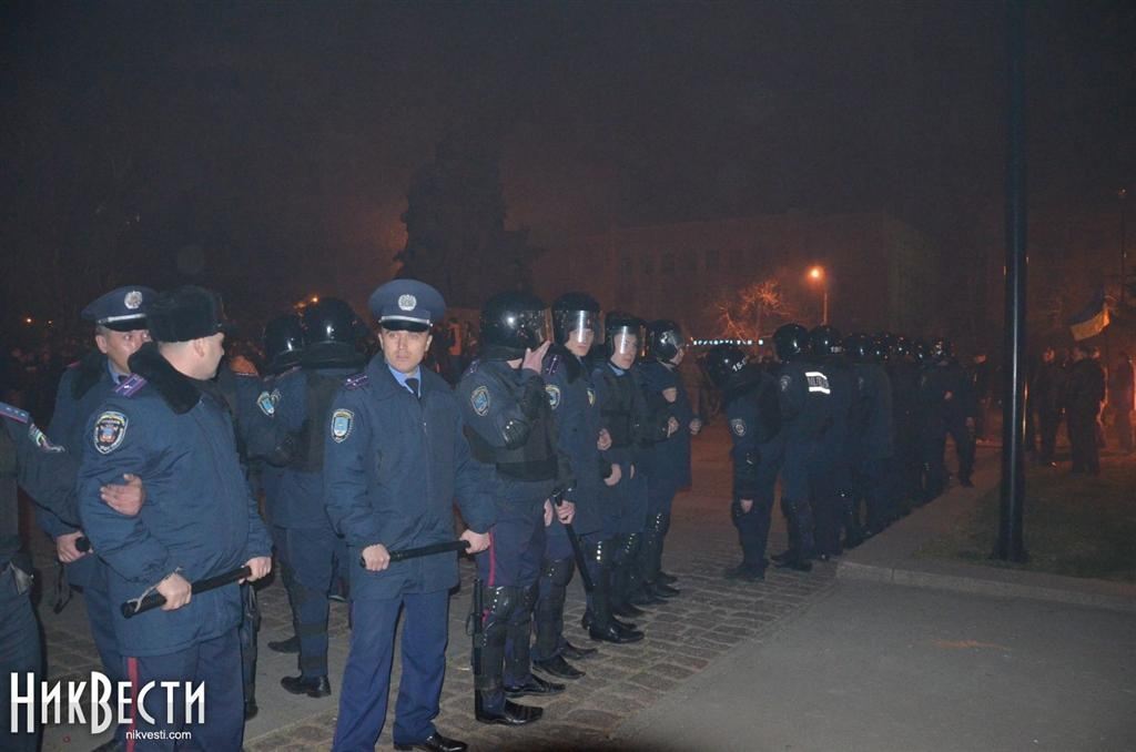 Сепаратистов в Николаеве майдановцы разгоняли под "Слава Украине!"