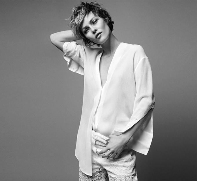 Ванесса Паради в прозрачном лифчике, без лифчика, с изящным декольте