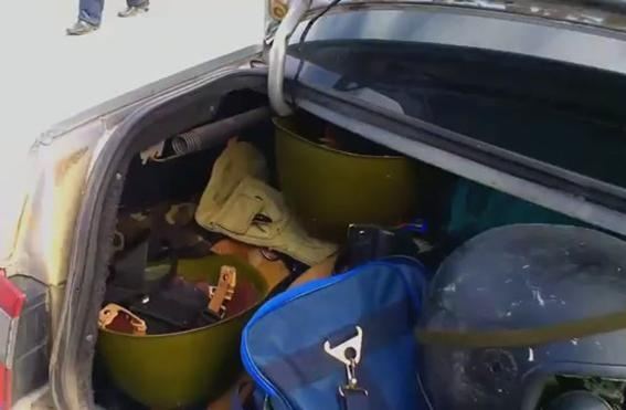 Міліція затримала луганчан, які перевозили в автомобілі зброя