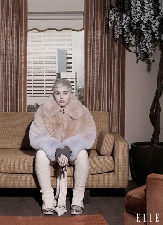 Майли Сайрус: ребенок, который очень хочет быть развратной женщиной