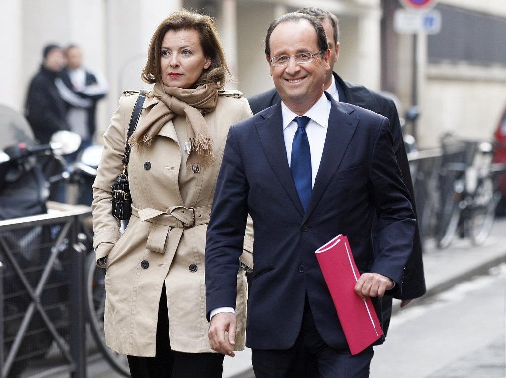 Экс-любовница президента Франции закрутила роман с Ален Делоном