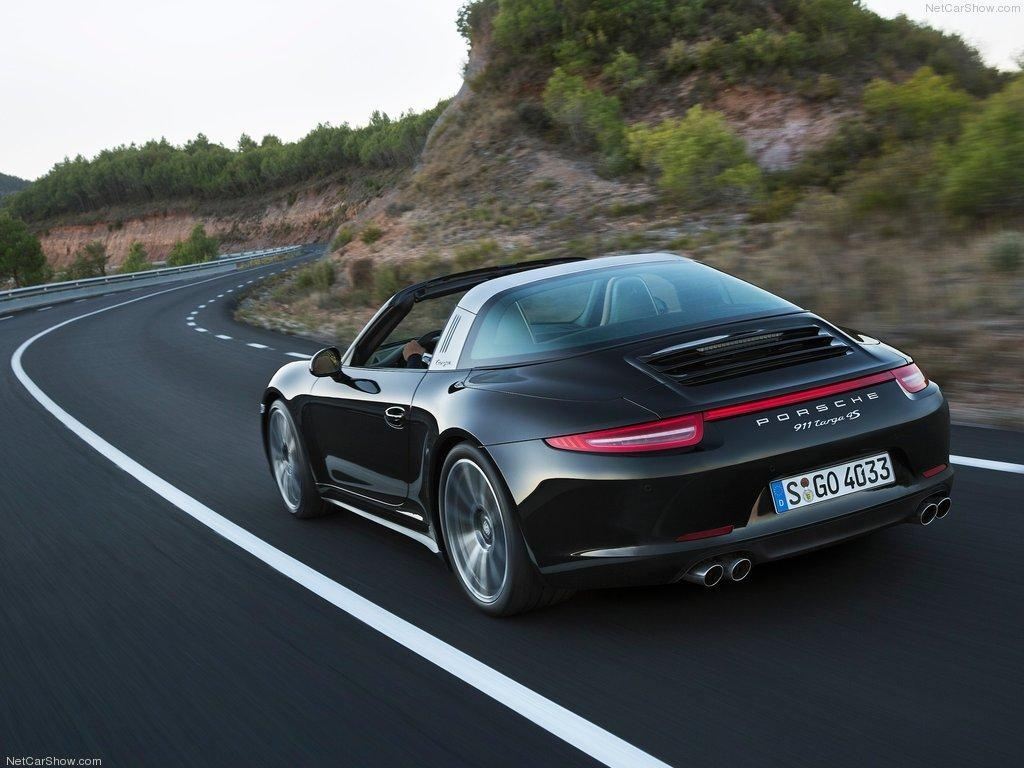 Porsche 911 Targa: дизайн прошлого, но мощь будущего