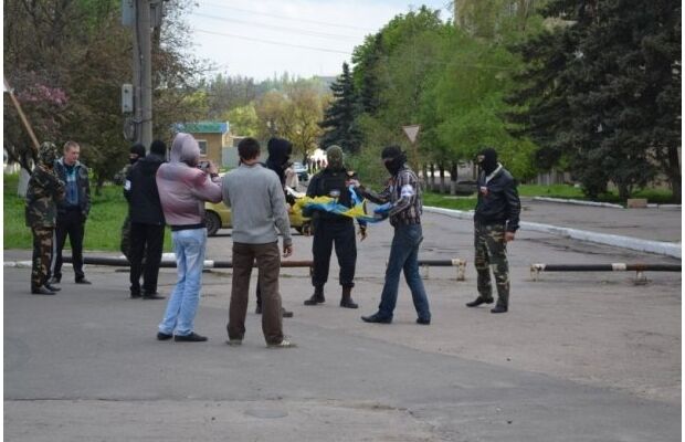 Терористи захопили ще одна міськрада на Донеччині