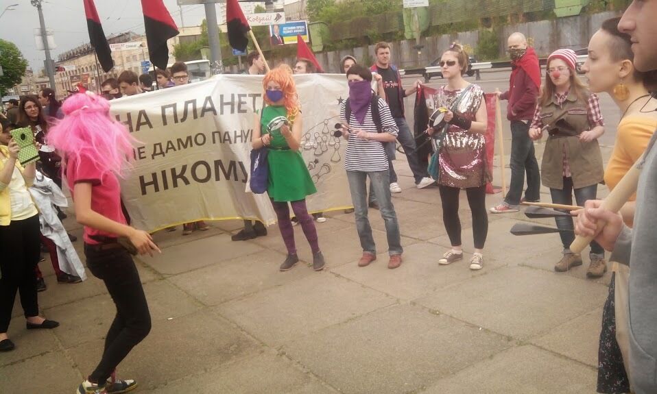 У Києві анархісти вимагають підняти зарплати у всіх секторах економіки